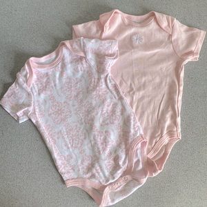 2 9m Little Me Bodysuits